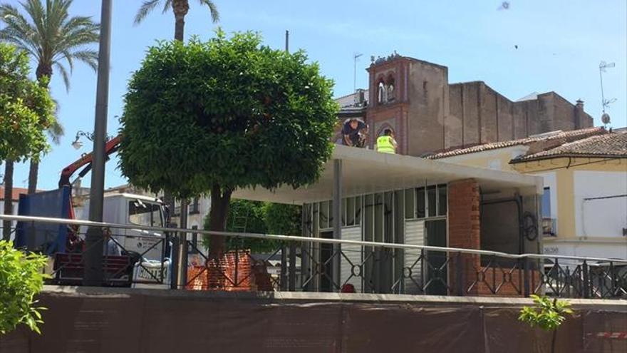 Los quioscos de la plaza de España de Mérida abrirán al público a mediados de junio
