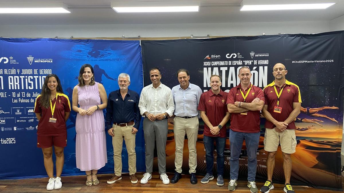 El Club Natación Metropole presentó en sociedad los Campeonatos de España de Verano que se celebrarán en sus instalaciones durante el próximo mes de julio