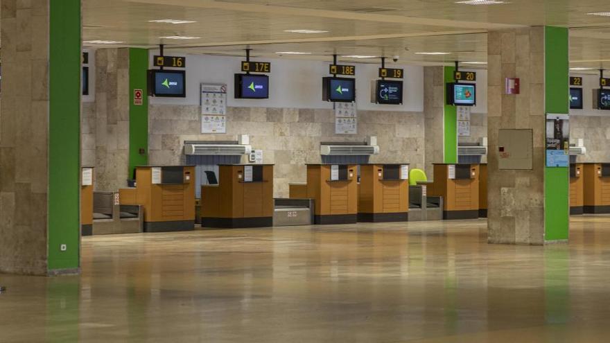 Cauen un 68% els passatgers a l&#039;aeroport de Girona durant el març