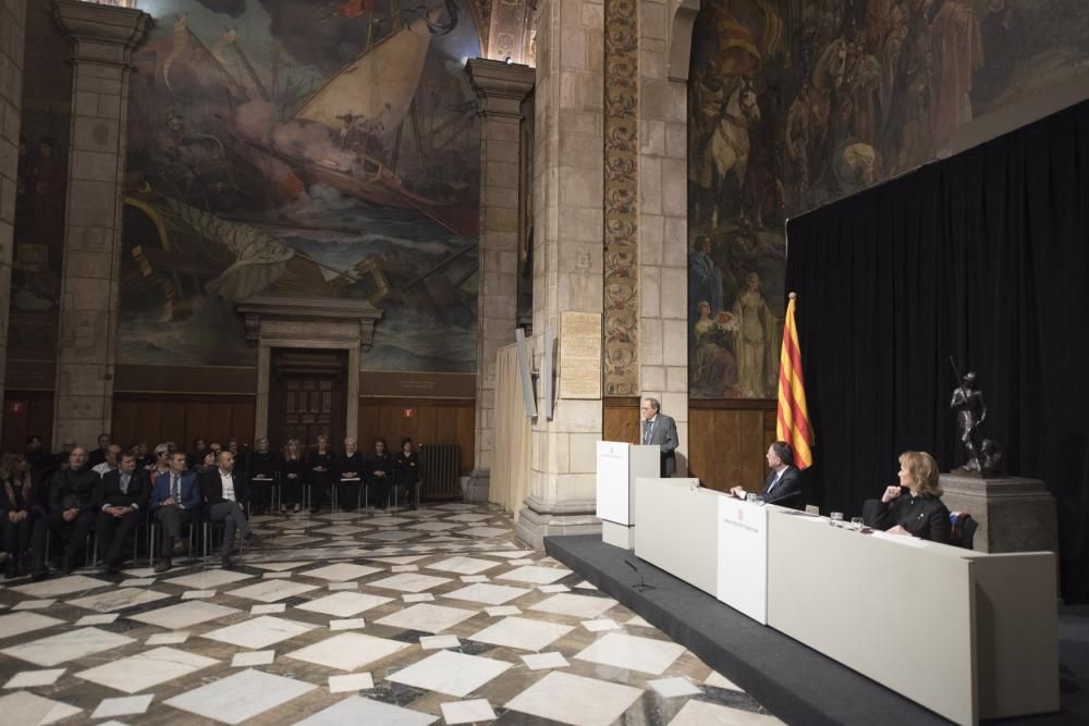 Solemnitat i orgull manresà en l'acte a Palau per