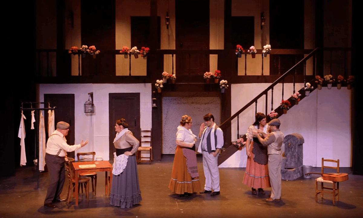 Otro momento de la obra "La Revoltosa" que se representará este sábado en el Teatro Chapí de Villena