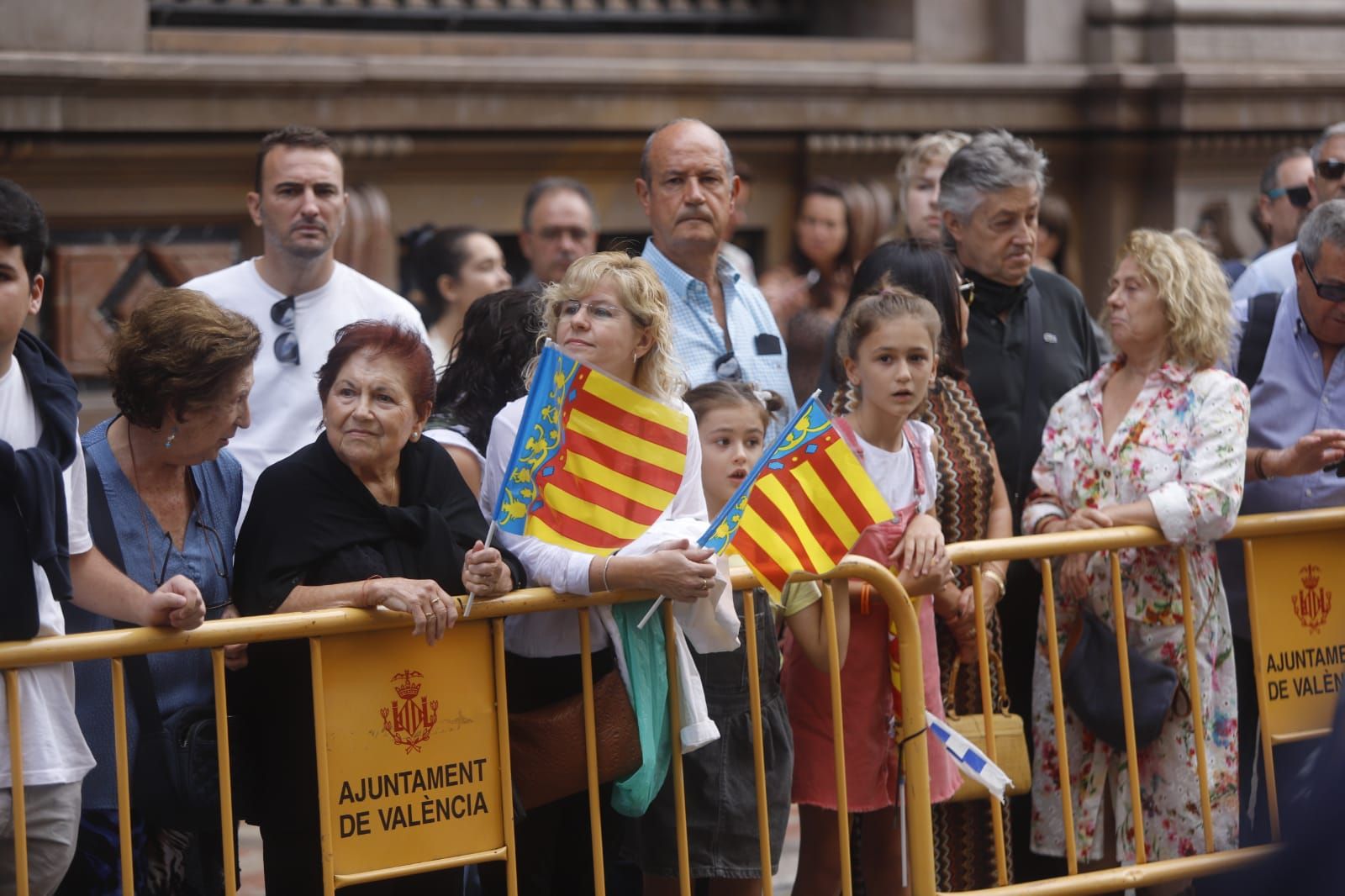 Ambiente en las calles de València el 9 d'Octubre