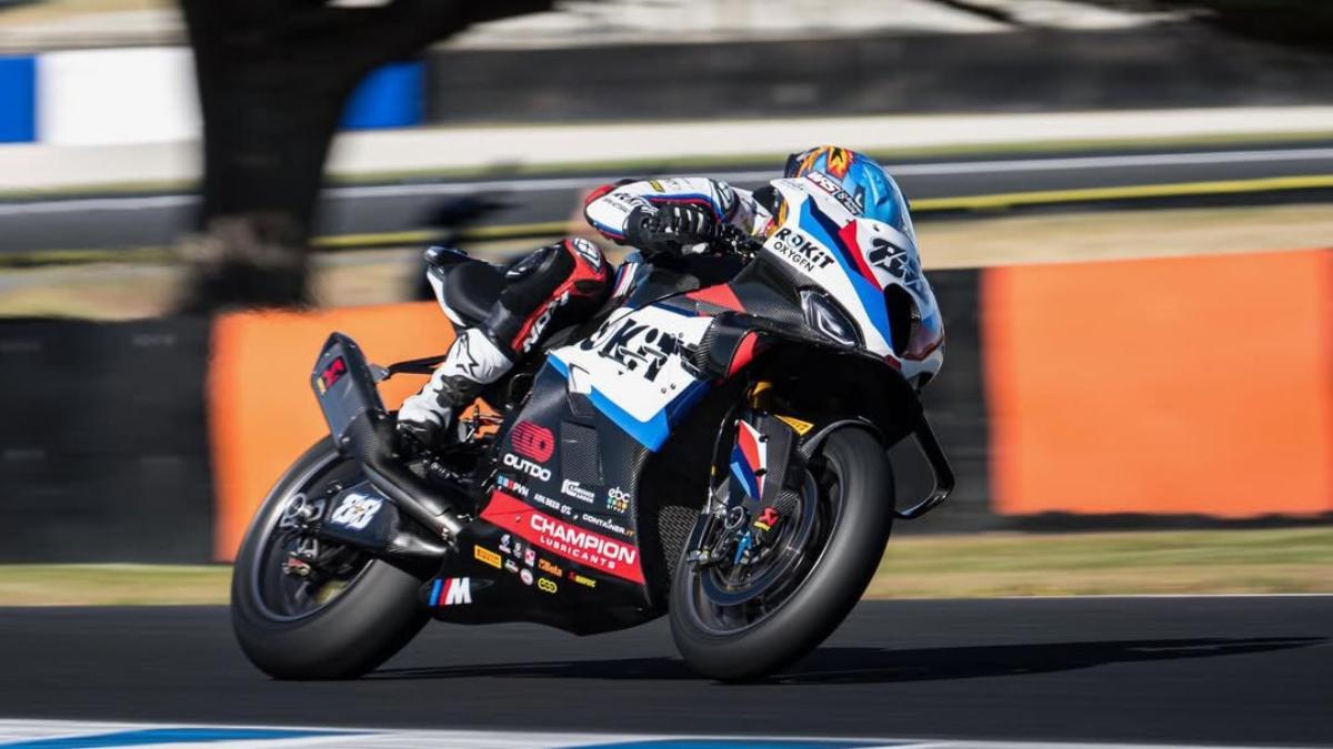 Miguel Oliveira durante los test en Phillip Island, en su nueva etapa como piloto de BMW en Superbikes