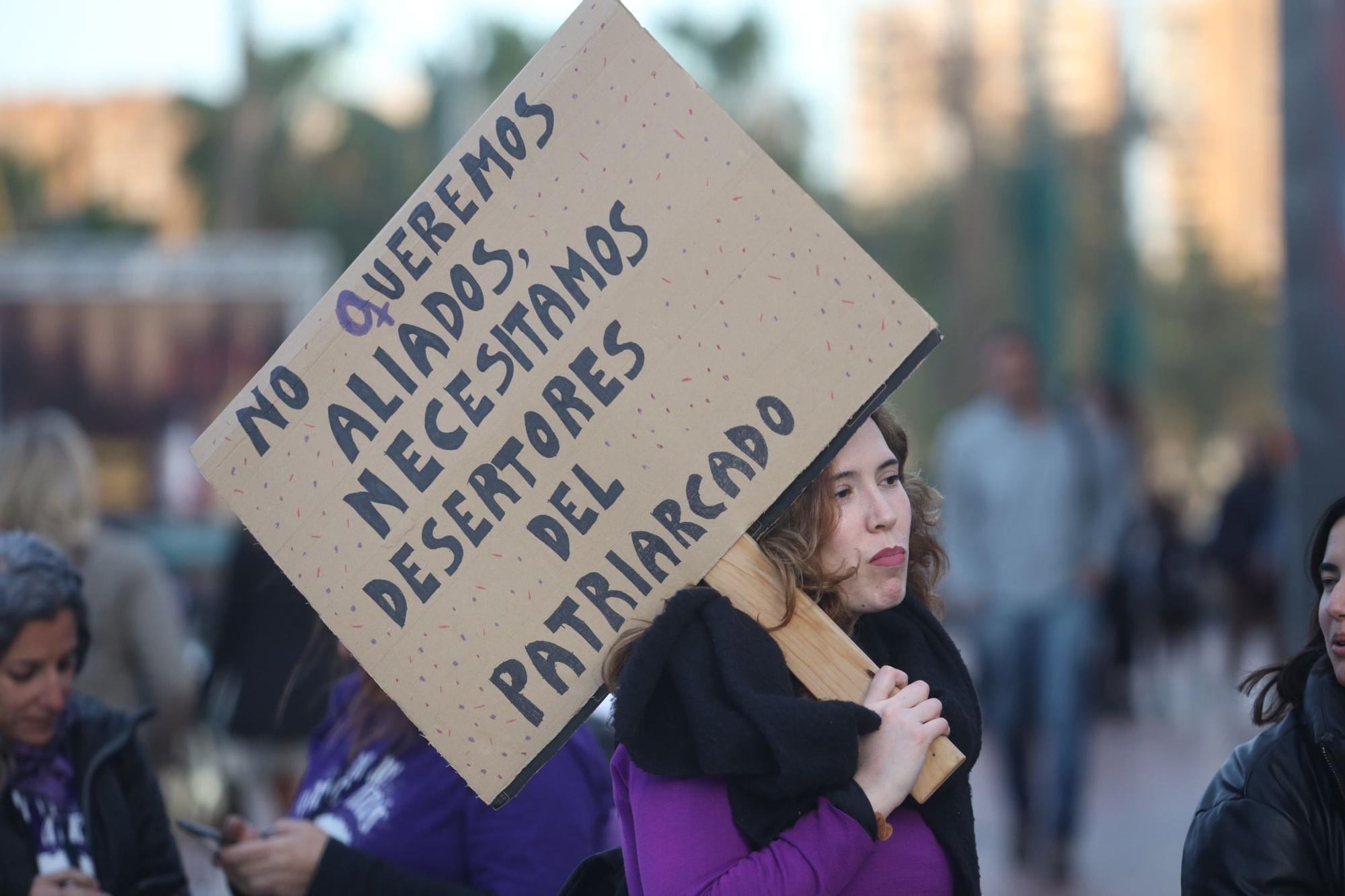 La marcha por el Día Internacional de la Mujer de Málaga, en imágenes