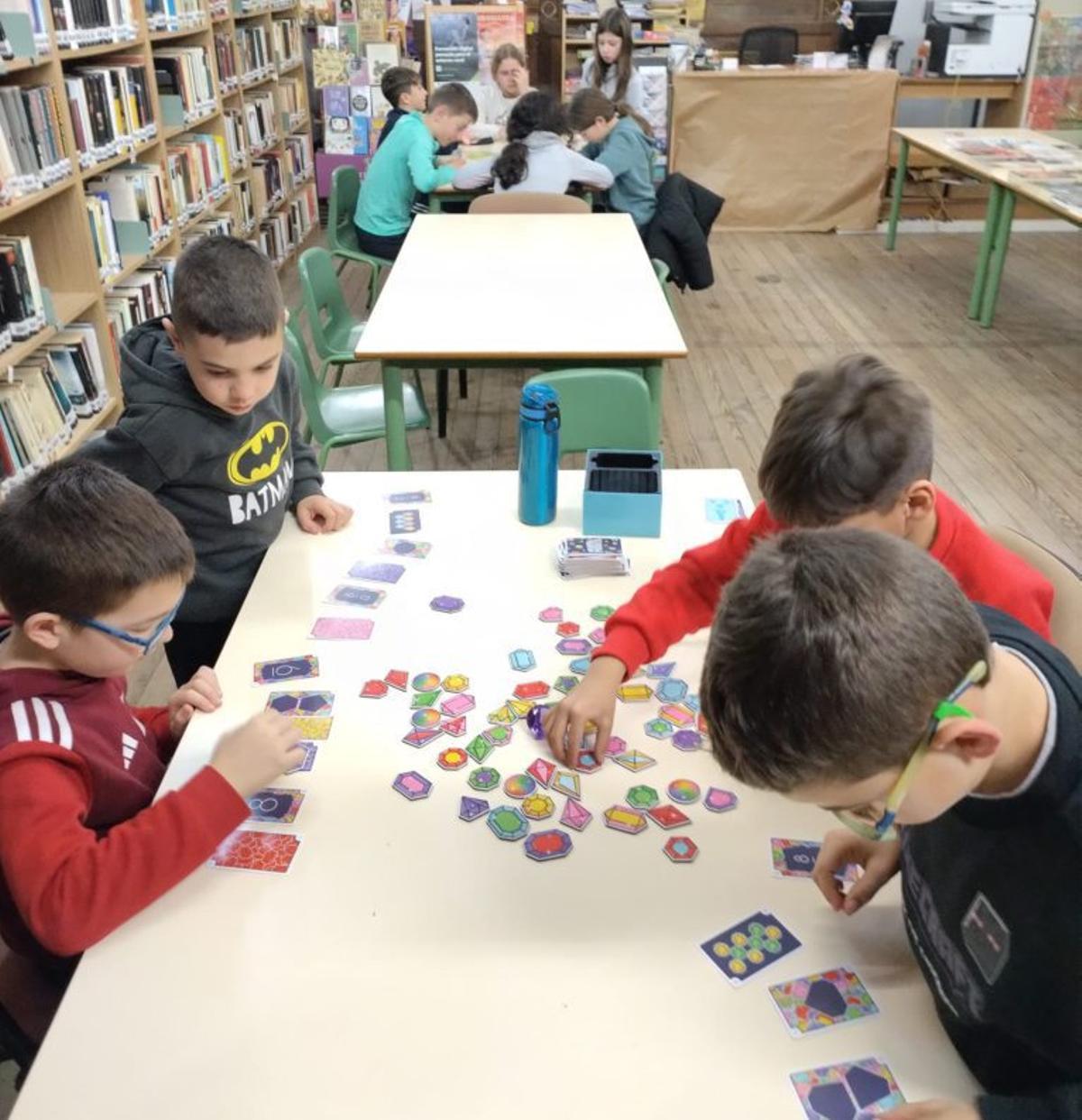 ‘Tarde de Juegos de los Jueves’ en la biblioteca de Luceni.