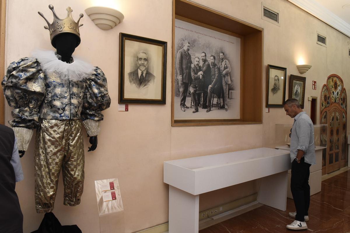 'La casa de los autores. Donde habita la memoria' estará en el Palacio de Longoria hasta el 19 de julio.