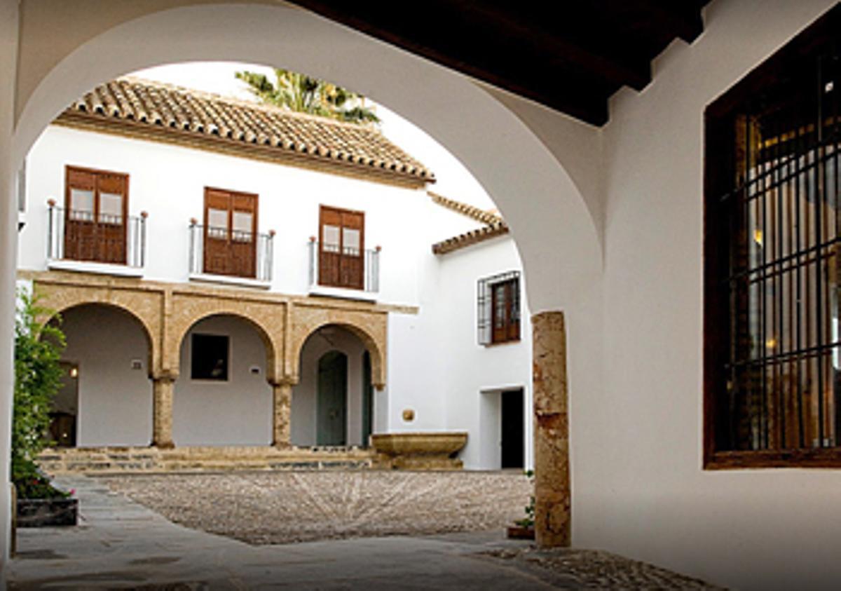 ‘Sabios entre Córdoba y Qayrawán: el viaje del conocimiento’