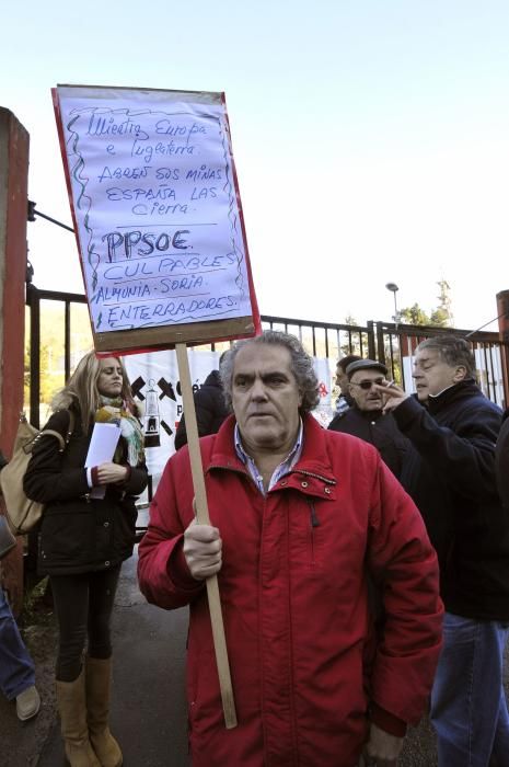 Protesta por el cierre del Pozo María Luisa