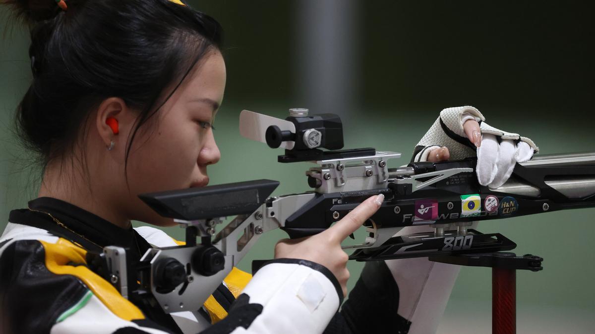 La campeona olímpica Yang Qian.