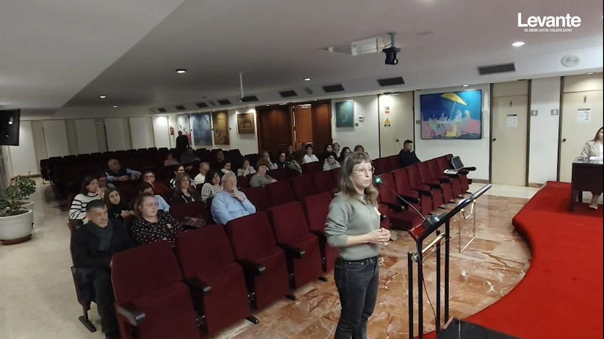 La comunidad educativa del IES Rei en Jaume lleva su preocupación al pleno de Alzira