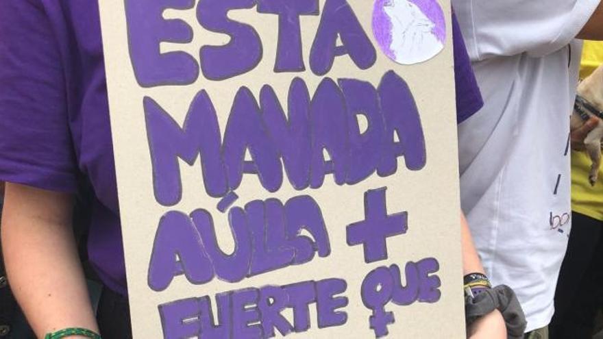 Mieres sale a la calle contra la libertad provisional de "La Manada"