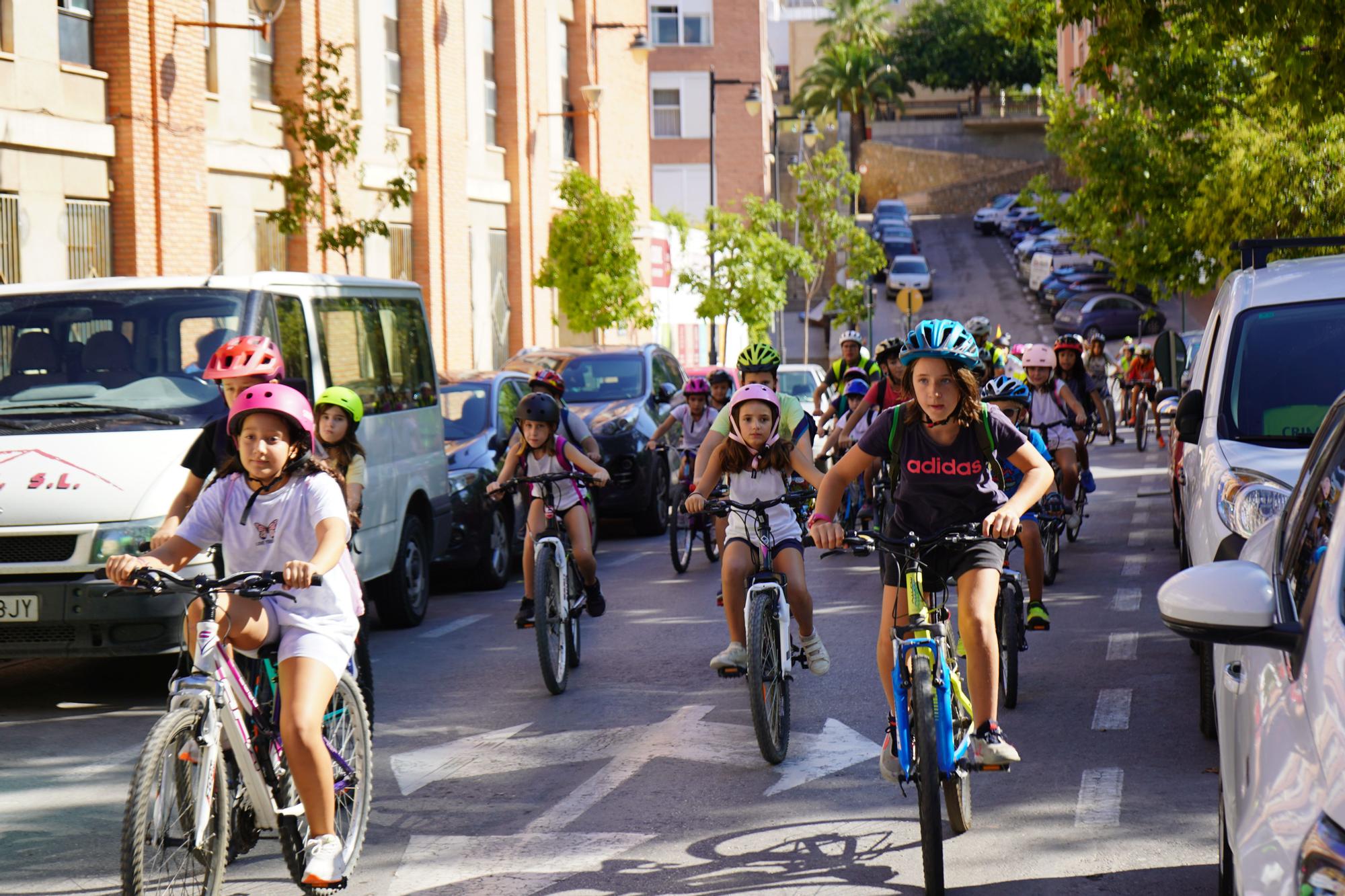 200 escolares de Ontinyent celebran el Día Mundial Sin Coches