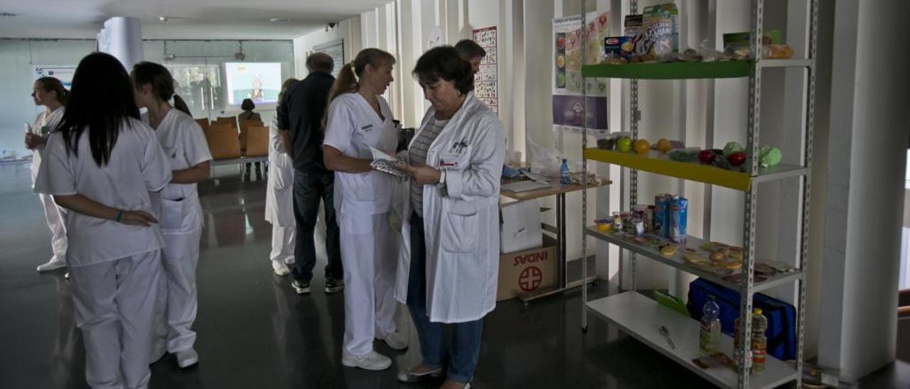 El Hospital General se ve obligado a tirar de otras unidades por la saturación de Medicina Interna