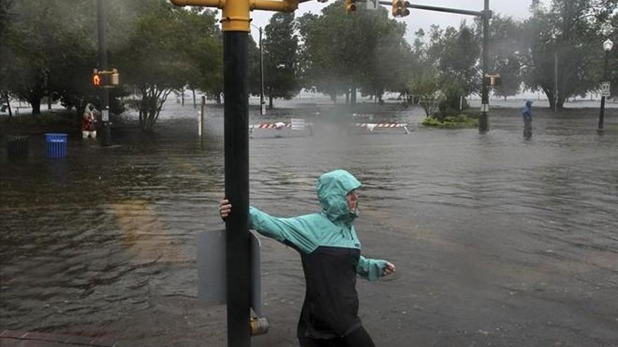 Los efectos del huracán &#039;Florence&#039; ya alcanzan Estados Unidos