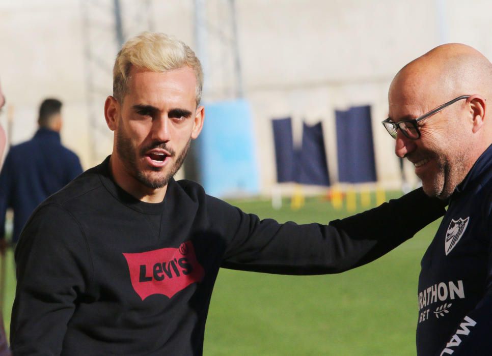 La primera plantilla, con la ausencia de Carlos Kameni y la visita del exmalaguista Juanmi, vuelve al trabajo tras las vacaciones de Navidad bajo las órdenes de Marcelo el ''Gato'' Romero.