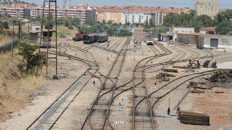 ¿Y ahora qué pasa con las vías del tren en Cáceres?