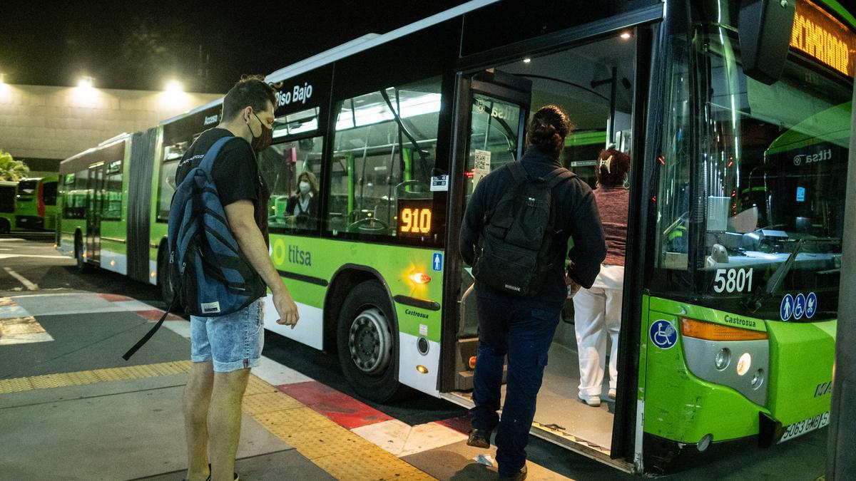 Instalaciones del Intercambiador de guaguas de Santa Cruz de Tenerife.