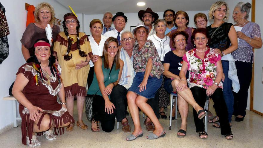 El grupo de teatro Los Divinos cierra la semana cultural de los mayores de Calp