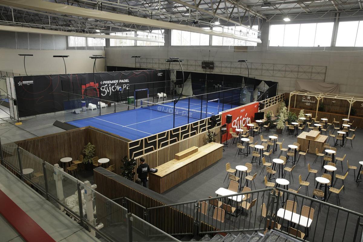 Todo listo en Gijón para disfrutar del mejor pádel internacional (en imágenes)