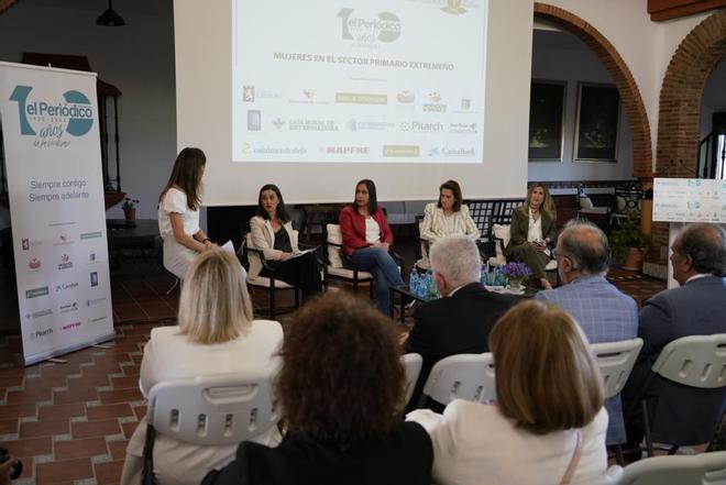 GALERÍA | Foro 'Mujeres en el sector primario extremeño'