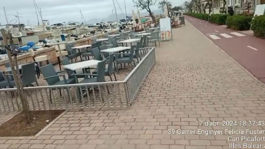 Captura de un vídeo difundido por vecinos en el que se ven las terrazas cerradas que se han instalado sobre el paseo, a la altura del Club Náutico.
