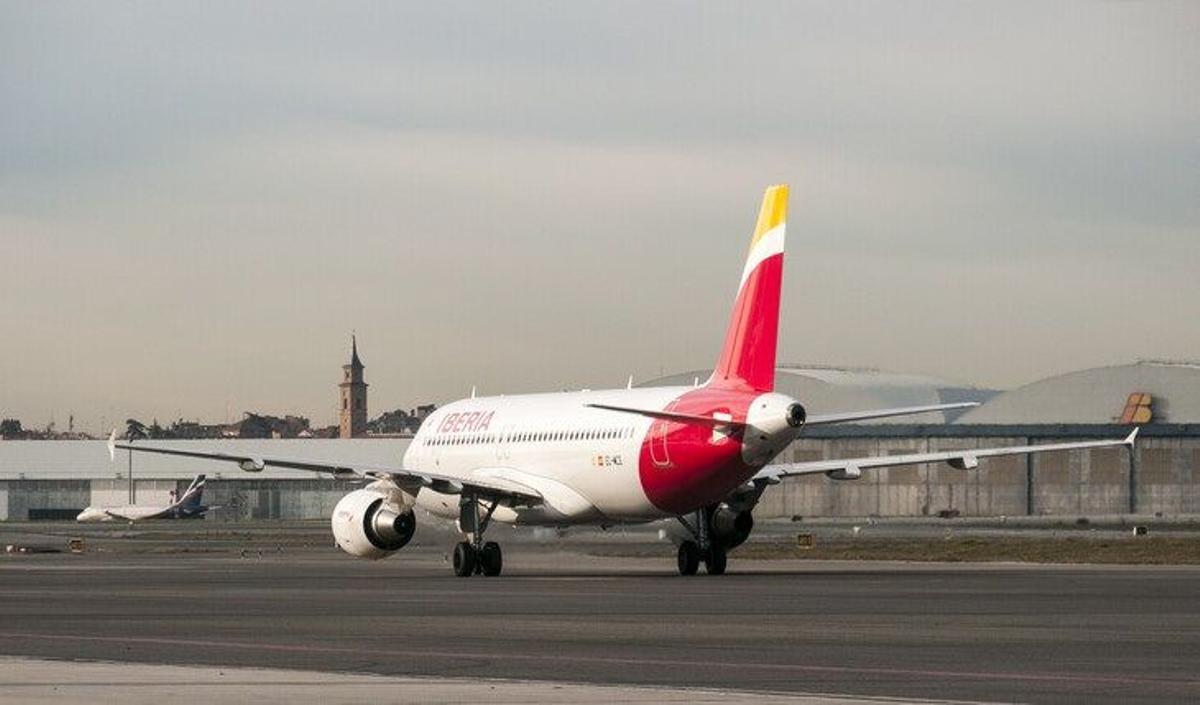 Iberia llança una campanya amb bitllets a partir de 21 euros per celebrar els seus 95 anys Iberia llança una campanya amb bitllets a partir de 21 euros per celebrar els seus 95 anys