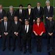 Joan Laporta, entre aplausos con su junta tras ser investido como presidente del Barça