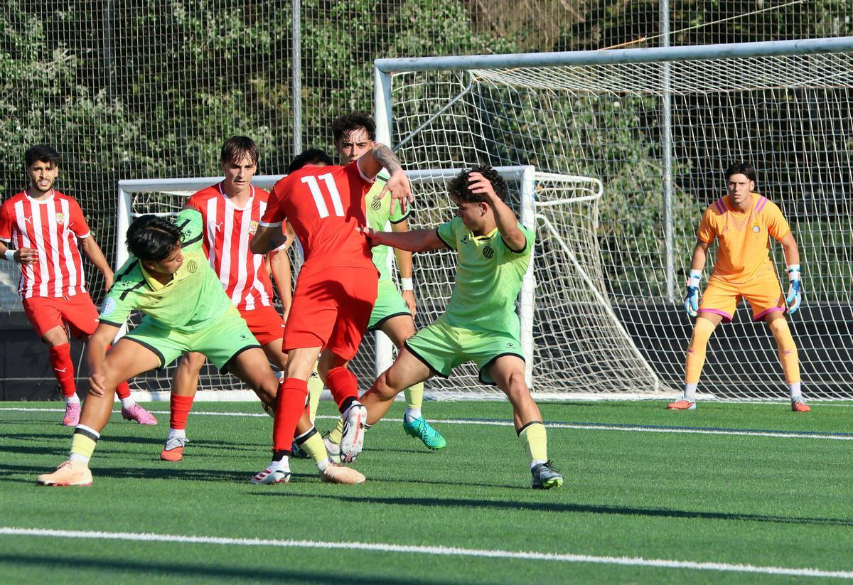 Totes les fotos de l'amistós entre el CE Manresa i el filial de l'Espanyol