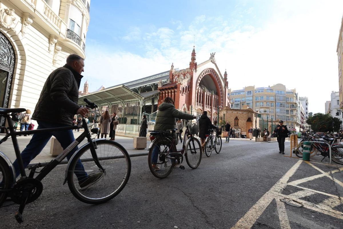 Cierran al tráfico la calle Jorge Juan
