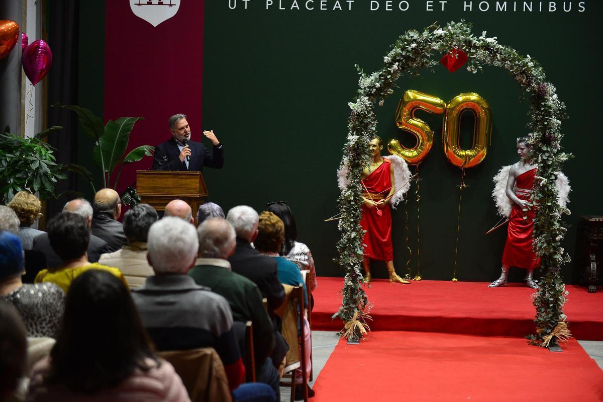 Plasencia busca parejas que lleven 50 años o más casadas, por San Valentín.