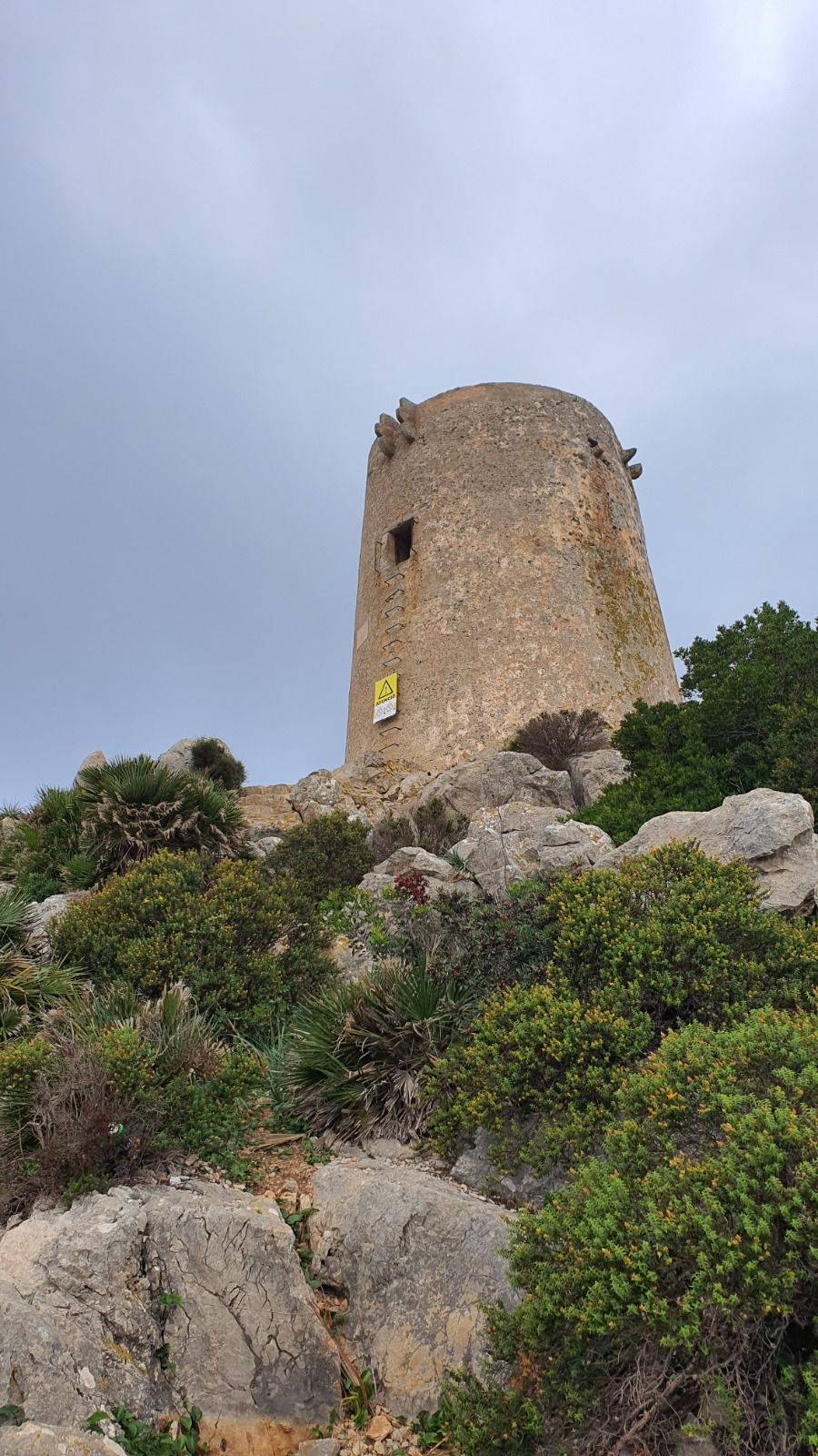 Der Zugang zum Inneren des Turms Albercutx in Pollença wird gesperrt