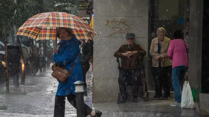 Fuertes lluvias y granizo este martes en Madrid