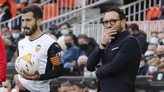 El Valencia decepciona también en el césped (1-1)