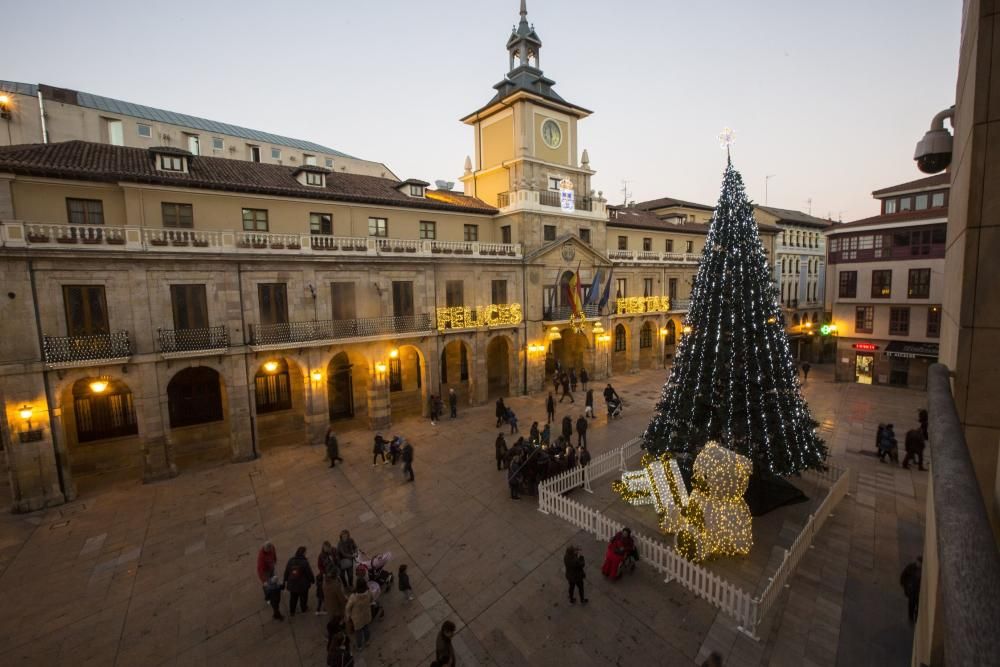 Luces navideñas en Oviedo