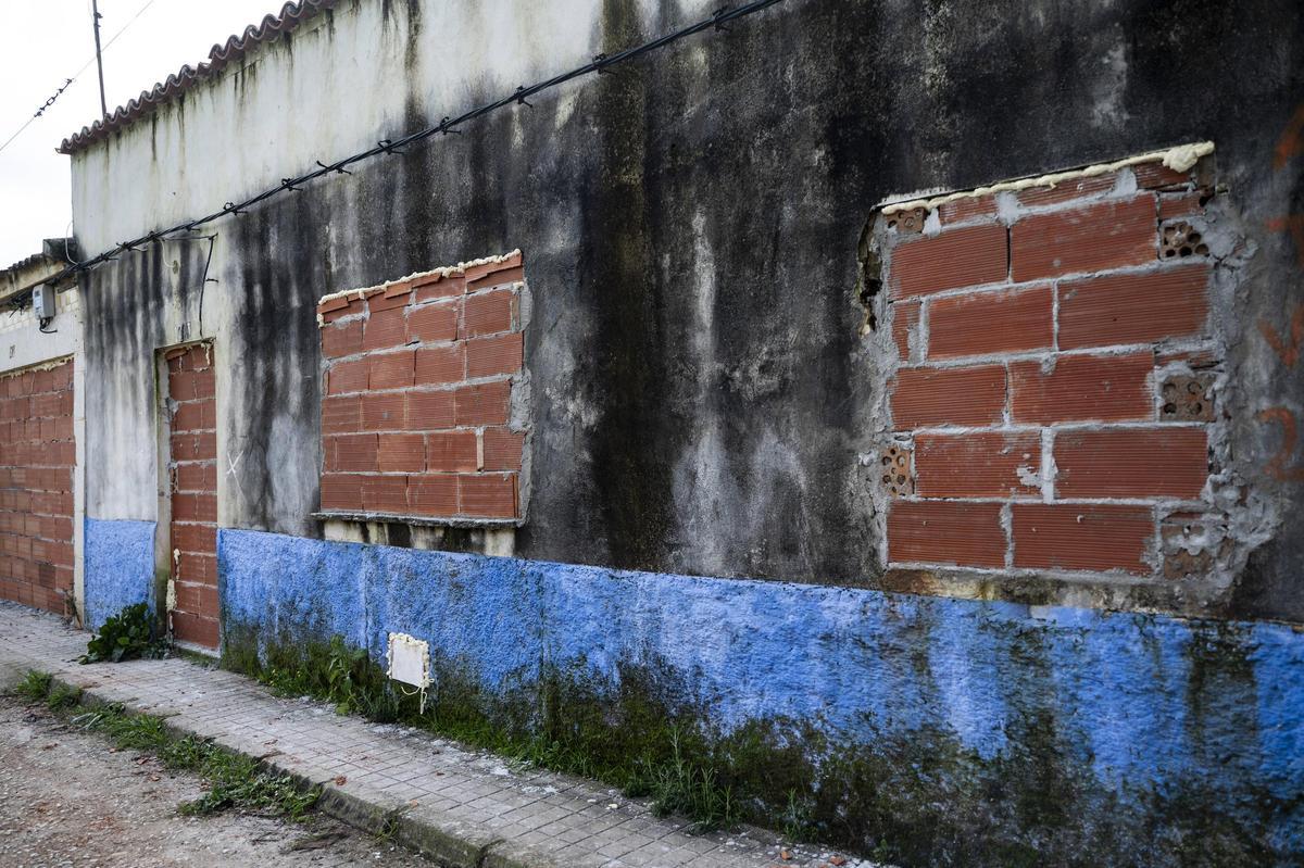 Galería | Comienzan los derribos en la calle Alto de Fuente Fría de Cáceres