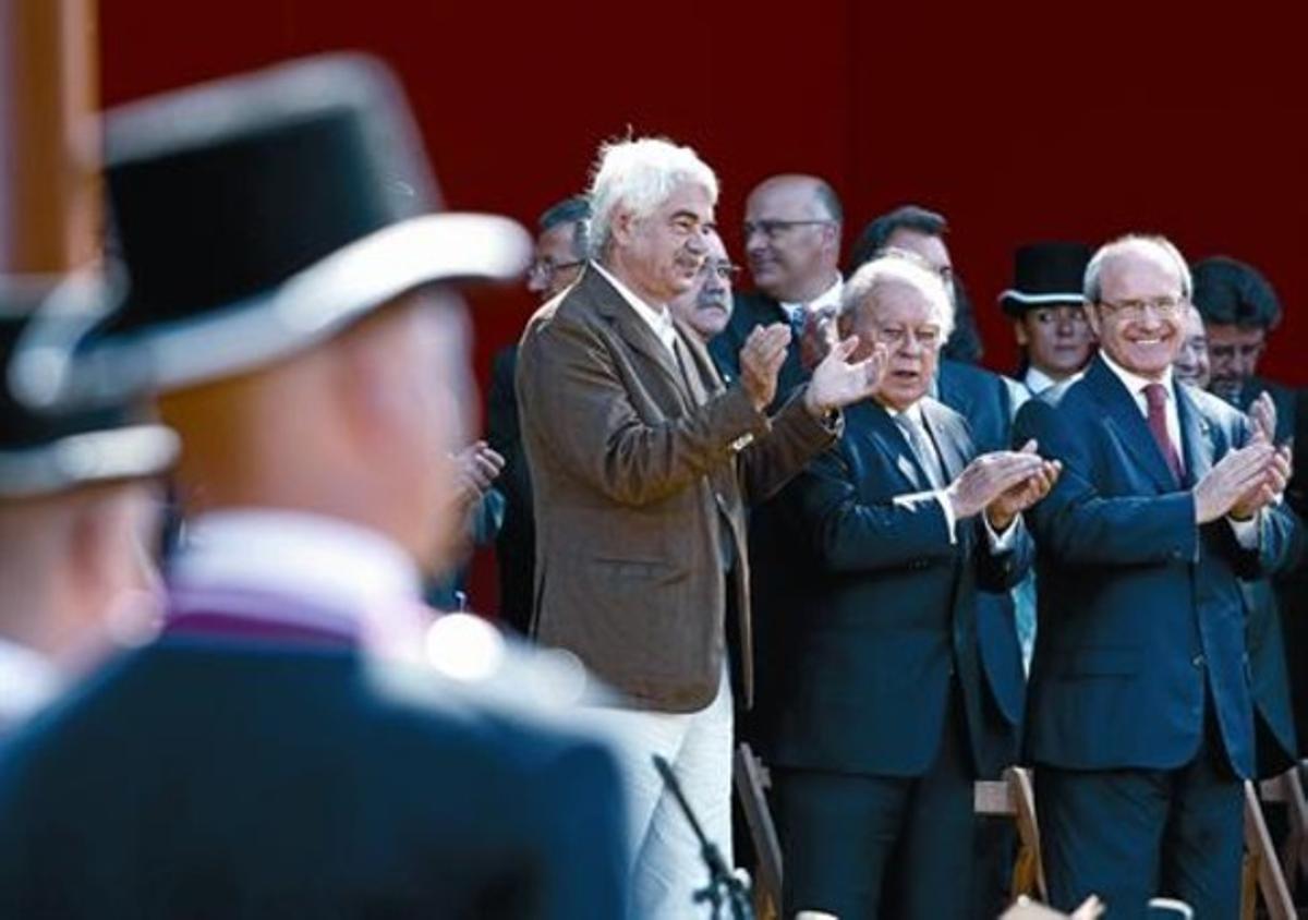 La clausura 8 Els expresidents de la Generalitat Jordi Pujol i Pasqual Maragall, i l’actual president, José Montilla, ahir, al final de l’acte.