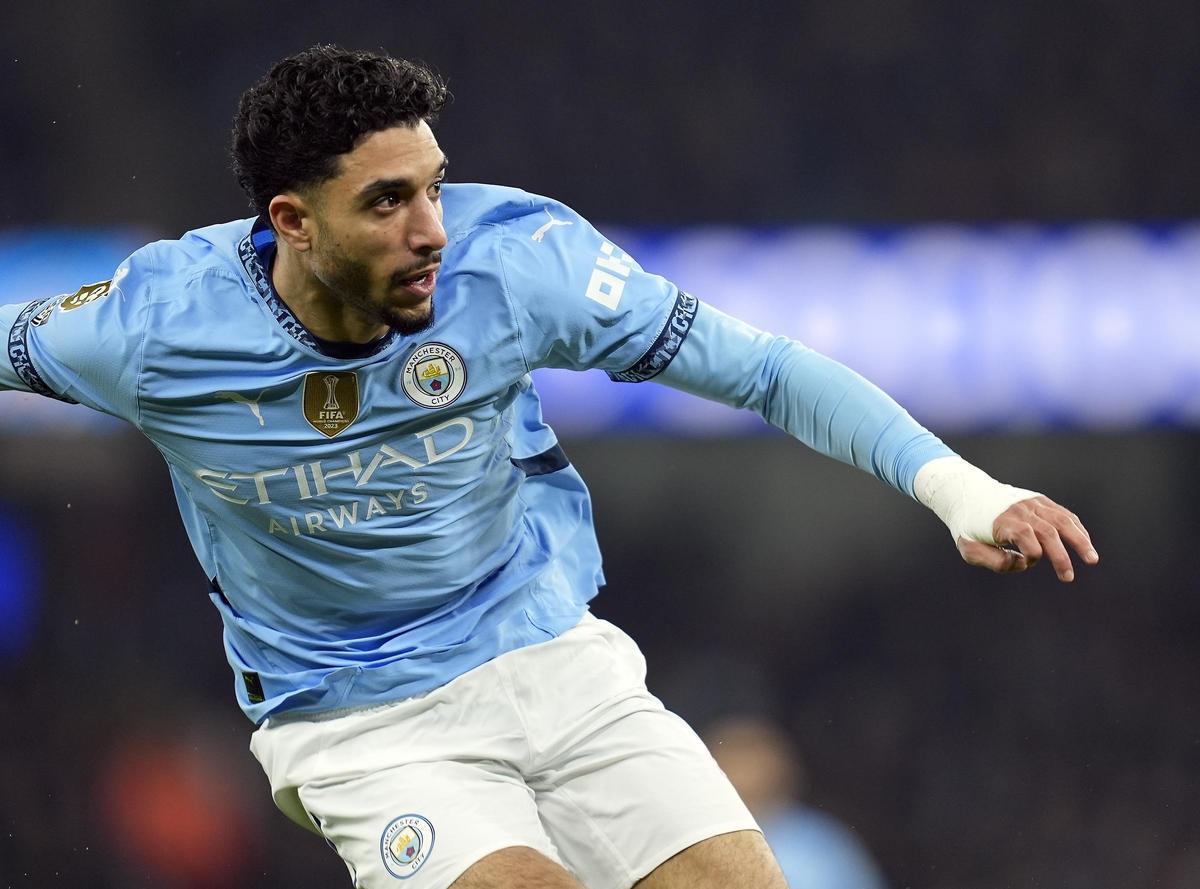 Omar Marmoush, durante su debut con el Manchester City