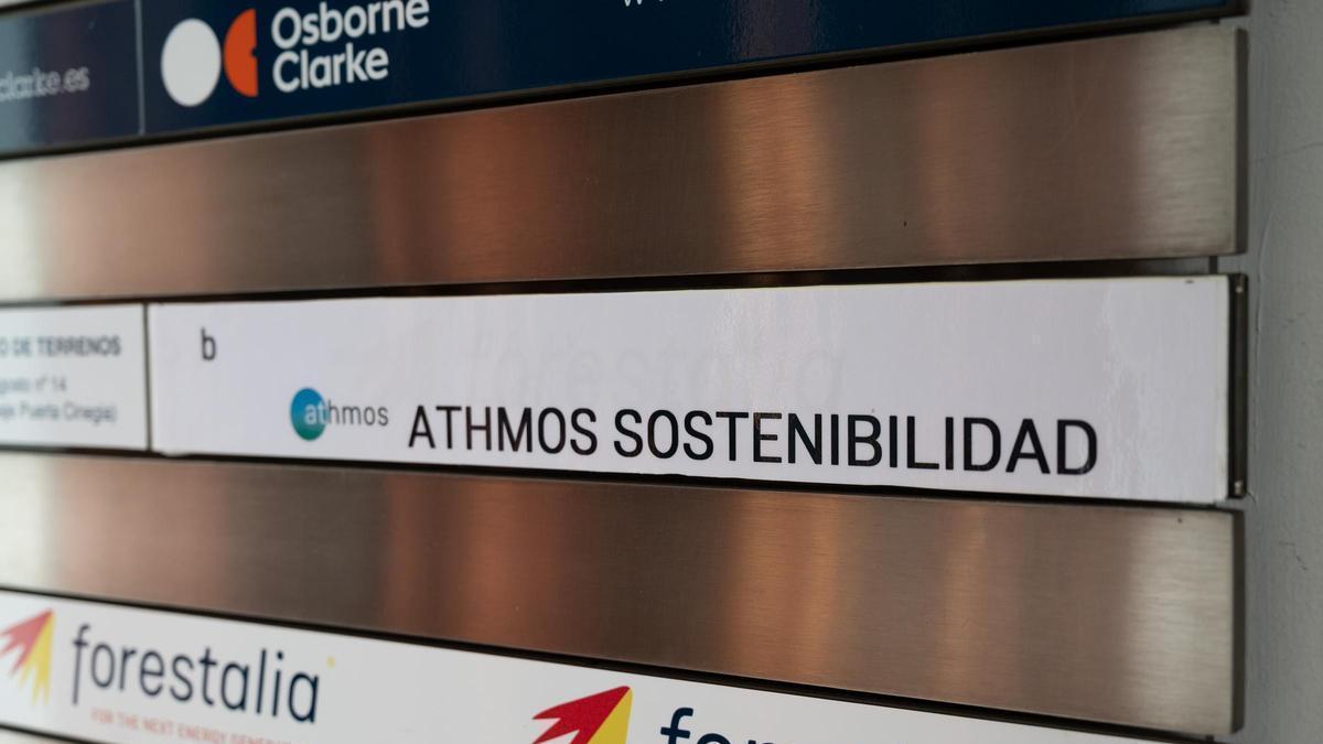 Forestalia y Athmos Sostenitibilidad SL fueron registradas este martes por la Unidad Central Operativa de Medio Ambiente (UCOMA) por presuntas 'mordidas' e irregularidades en la tramitación y en la adjudicación del clúster del Maestrazgo.