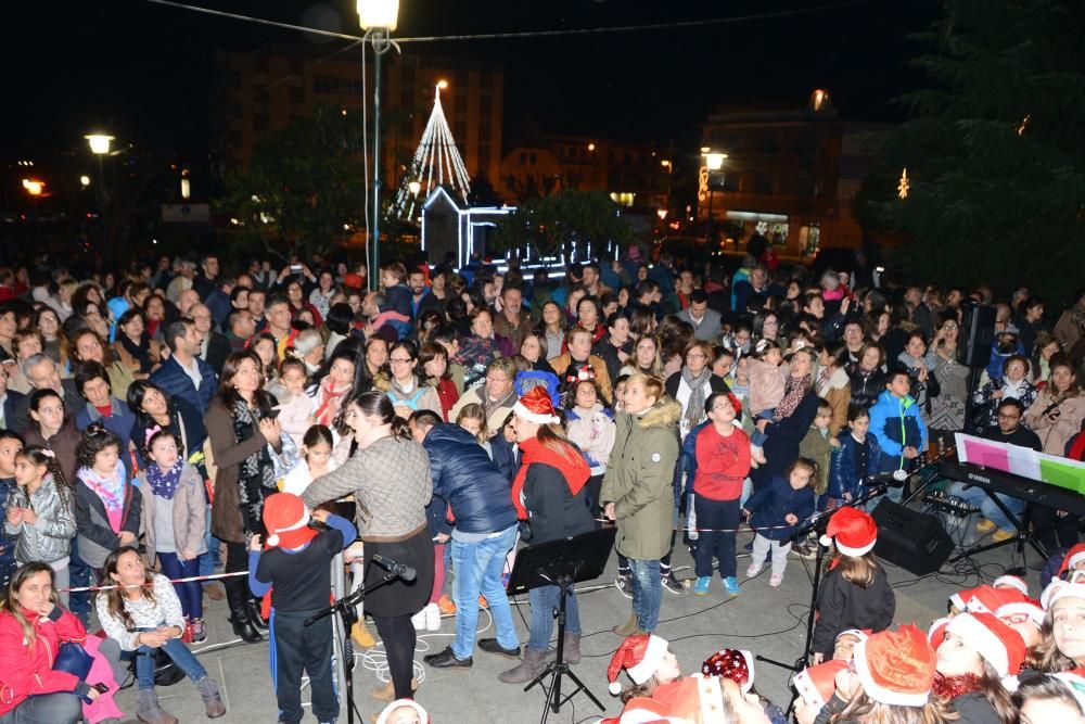 Cangas y Moaña ya brillan para la Navidad