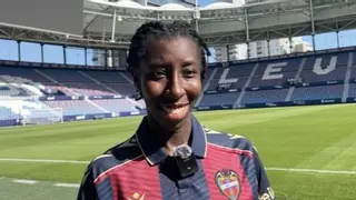 Naolia Traoré: "En el fútbol español hay más técnica en comparación con Francia"
