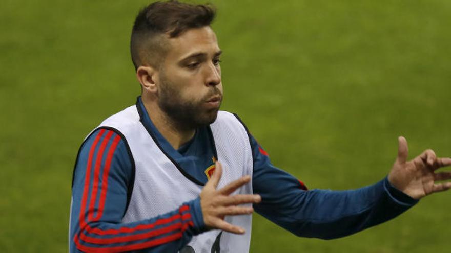 Jordi Alba, jugador del FC Barcelona y el del Valencia CF.