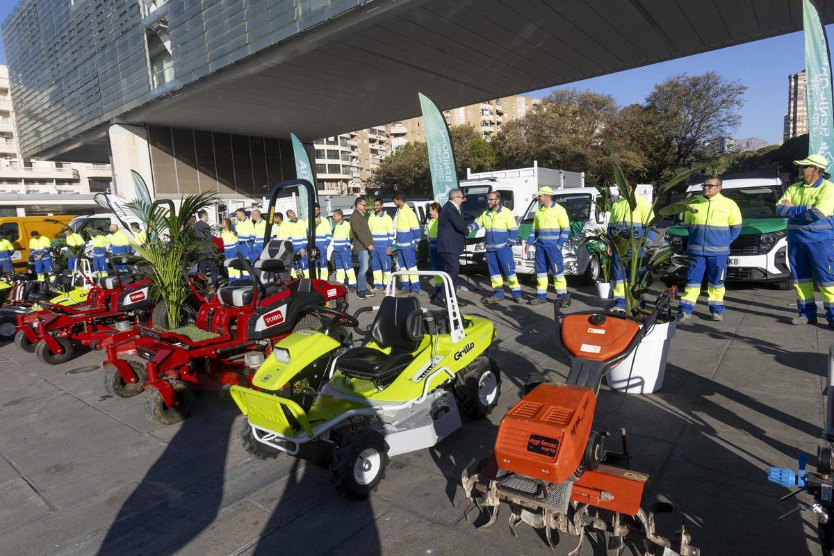 Benidorm presenta un nuevo servicio de conservación y limpieza de zonas verdes gestionado por Actúa