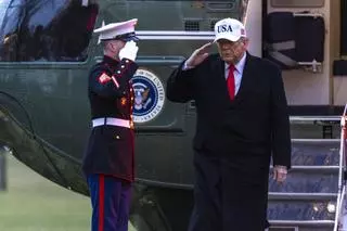 Trump considera "inaceptable" cualquier otro escenario que no sea que Groenlandia pase a "manos de EEUU"