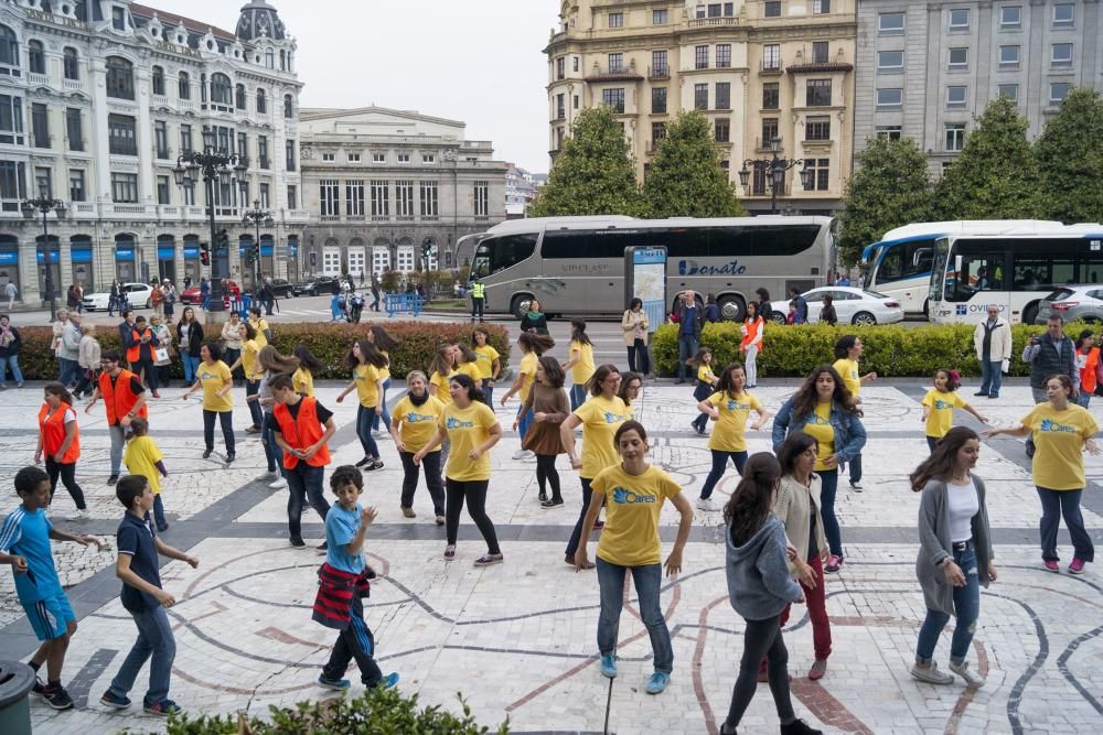 Flashmob para apoyar a la Asociación Galbán