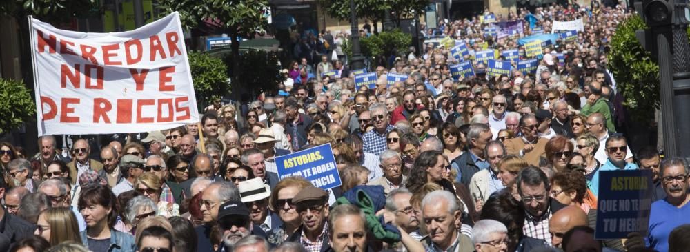 Miles de personas piden la eliminación del impuesto de sucesiones en Asturias