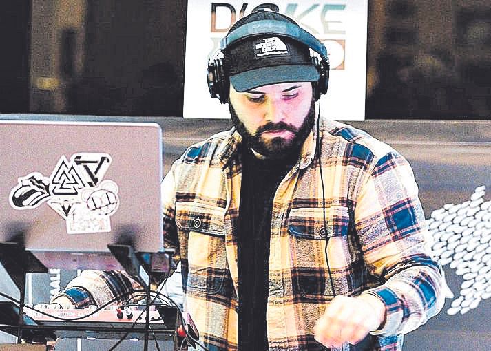 Javier Otero é DJ Maefield