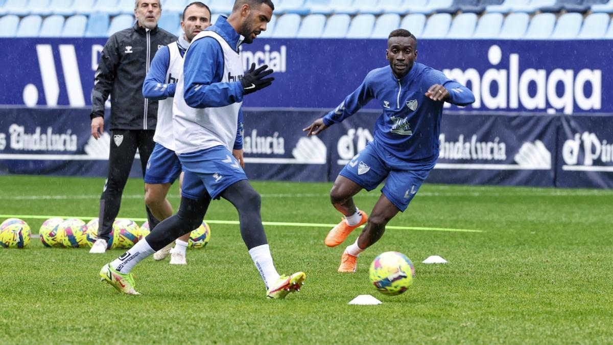 Imagen del entrenamiento de este miércoles en La Rosaleda.