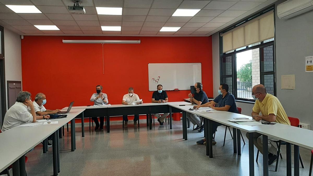 Momento de la reunión en el Centro de Emergencias con los representantes taurinos