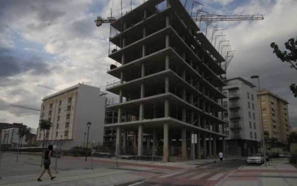 Las licencias por obras en el municipio de Elda han caído en picado en los últimos años.