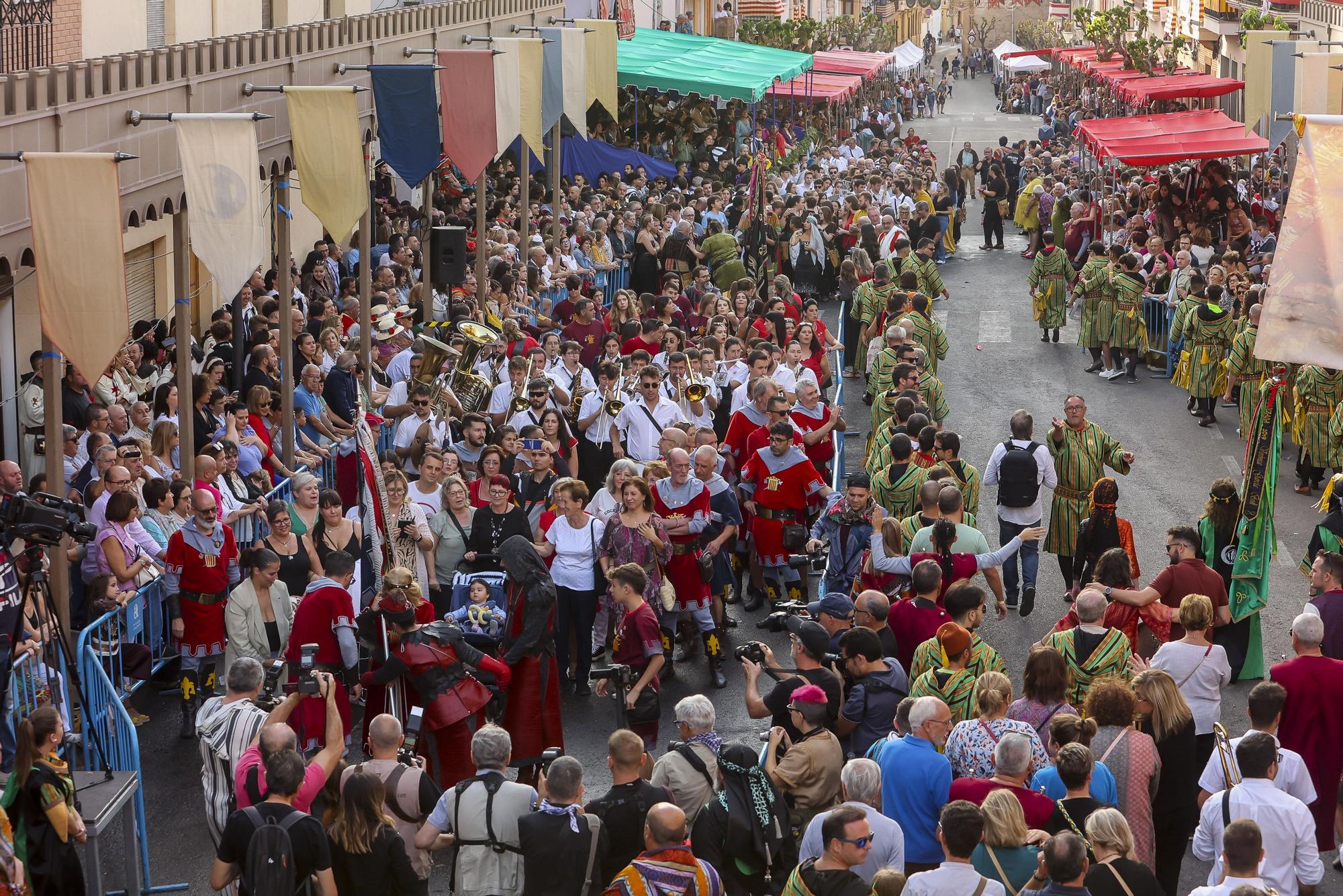 Vuelta al castillo y Presentación de nuevos cargos de las fiestas de Ibi